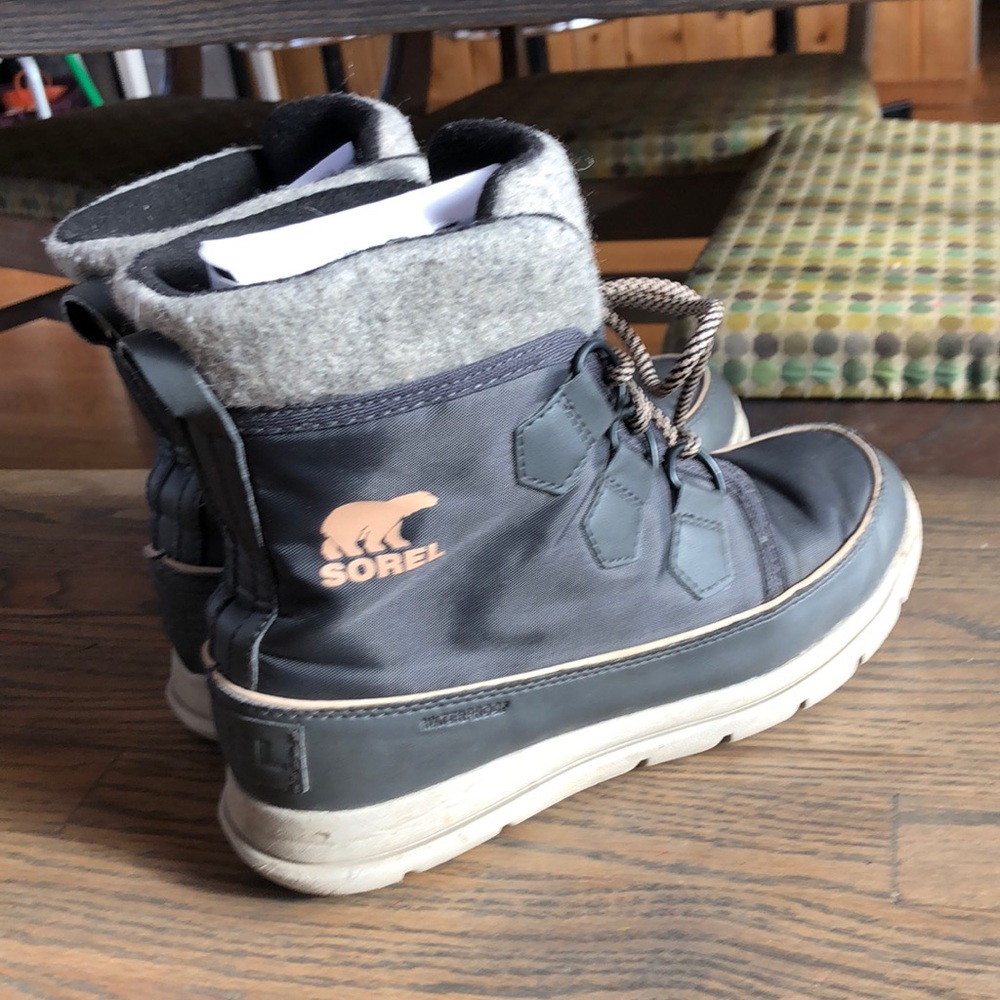 Sorel Explorer Carnival dark slate color